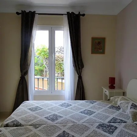 Frailes بويرتو ذي لا كروز